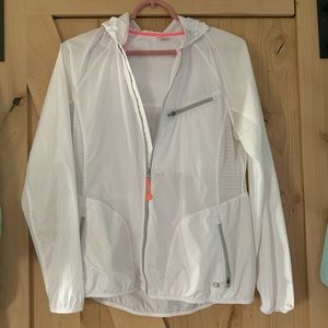 Light weight jacket